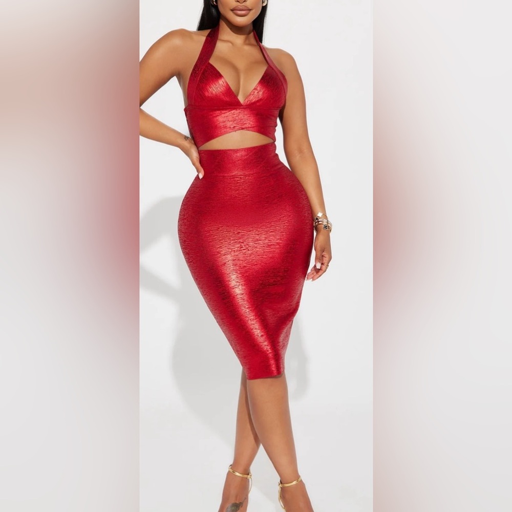 Elegant Red Halter Dress